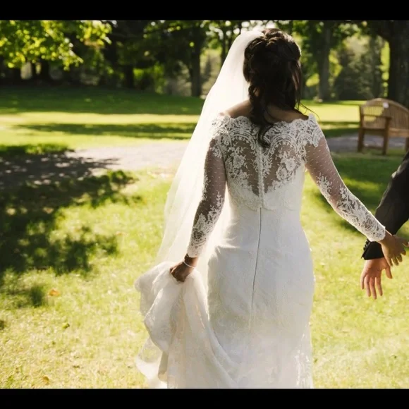 Romona Keveza Wedding Dress - Picture 5 of 5